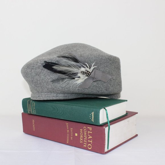 Doeskin Accessories - Vintage Doeskin Felt Wool Beret Hat Bollman Gray with Feathers